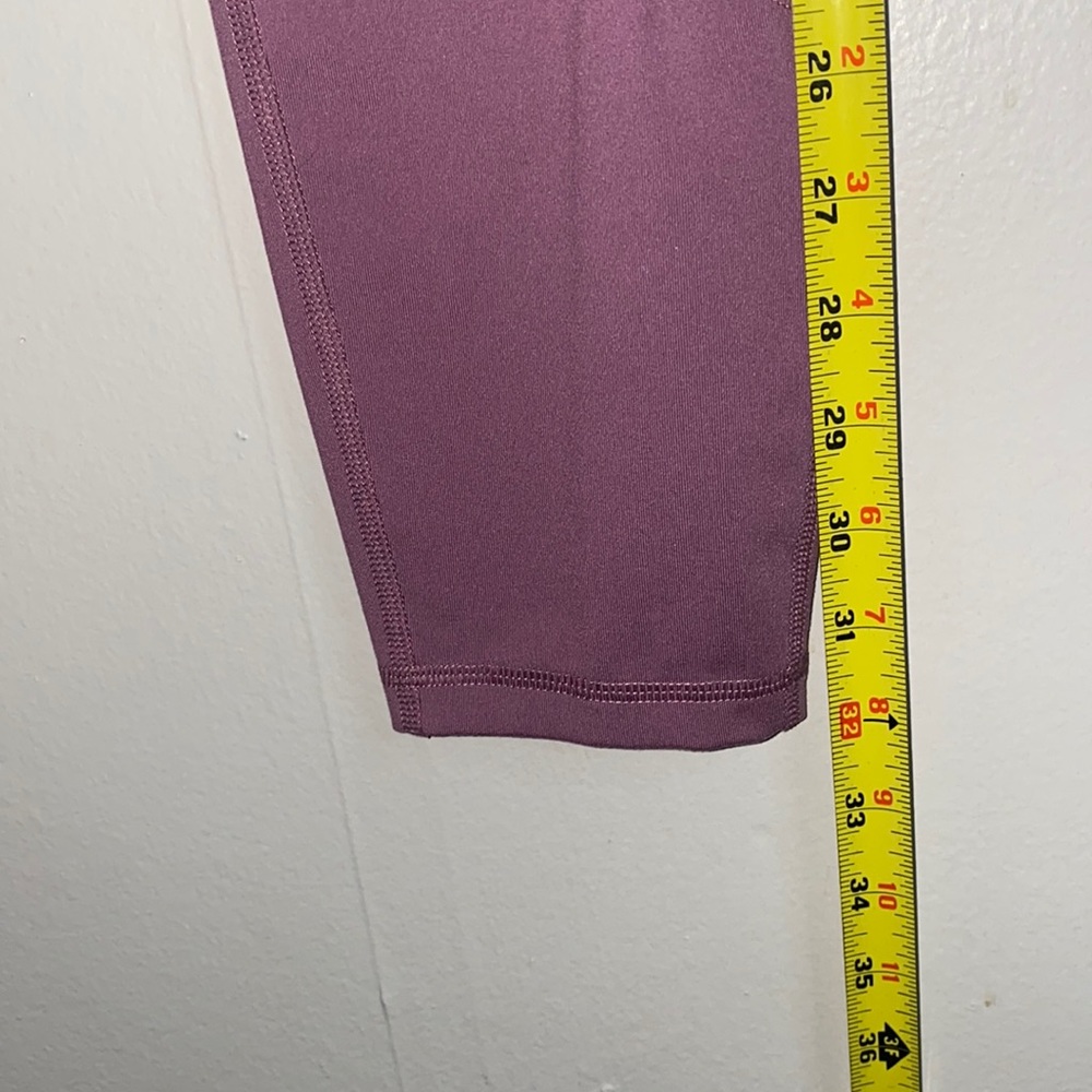 🎈Old Navy plum colored leggings! - Picture 4 of 6